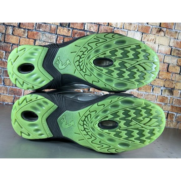 Size 12 - Reebok Shaqnosis Moss Silver (Near DS) - Picture 9 of 10